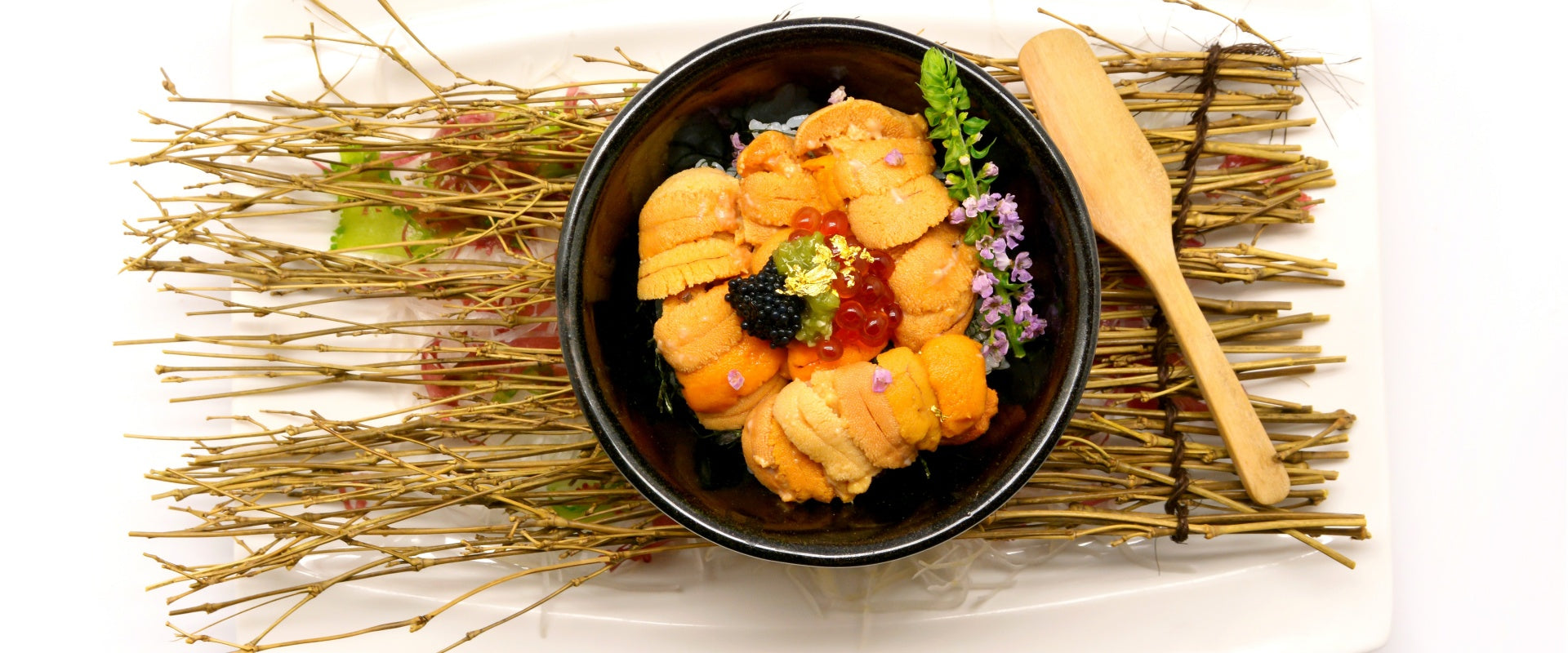 slider image slider_item_XhUj6e