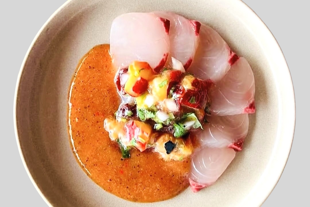 Fresh Sashimi-grade Yellowtail(Buri) Fillet 2.3LBs