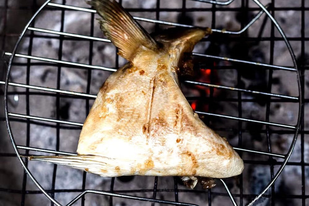 Onsui Hamachi Kama 2LBs